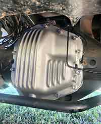 PML Dana M300 rear differential cover installed on F550 truck