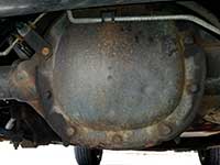 Stock GM 7 1/2 inch differential cover, 2002 Blazer