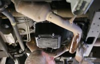Cadillac Escalade, PML 6L80E transmission pan, hard to access bolts